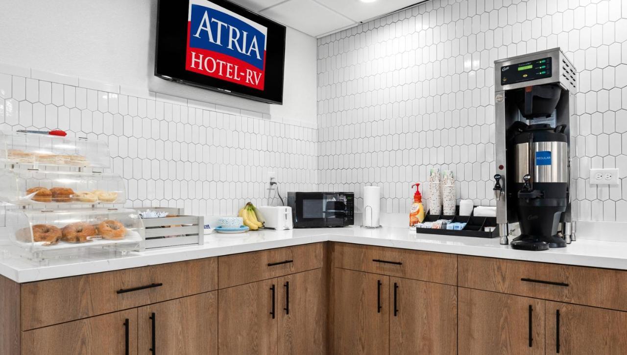 Atria Hotel And Rv Mcgregor Экстерьер фото