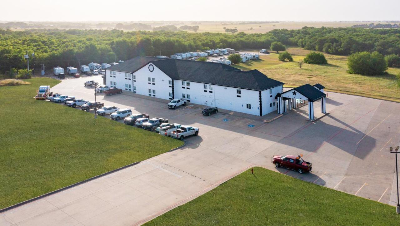 Atria Hotel And Rv Mcgregor Экстерьер фото