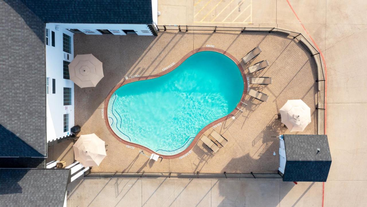 Atria Hotel And Rv Mcgregor Экстерьер фото
